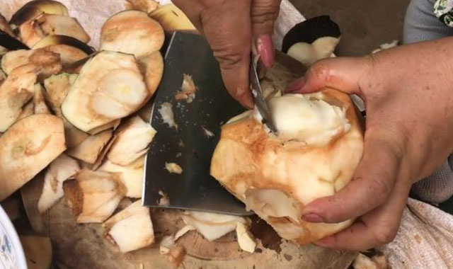 棕櫚果去皮 棕櫚果去皮